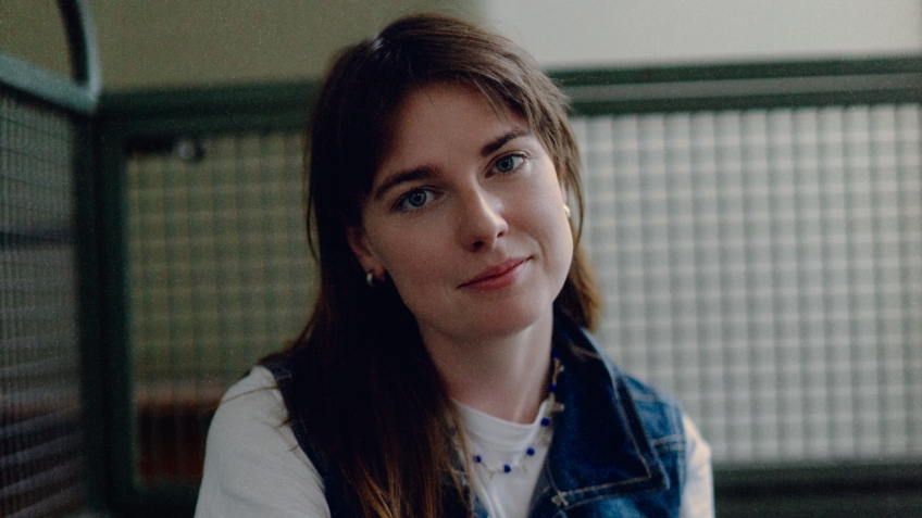 A portrait of Angie McMahon